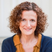 Portraitfoto Mag.a Gerhild Steinmetz