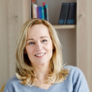 Portraitfoto Angelika Helbich