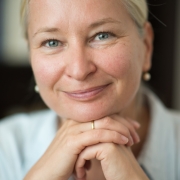 Portraitfoto Mag.a Isabella Ammering-Oberreiter