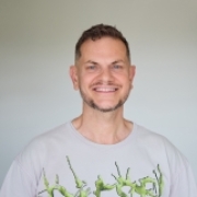 Portraitfoto Alexander Nikodemus