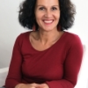 Portraitfoto Mag.a Margit Fejervary-Wallner