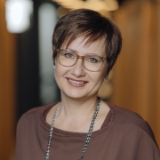 Portraitfoto Mag.a Veronika Tuschel, MSc