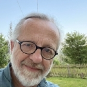 Portraitfoto Johannes Egger
