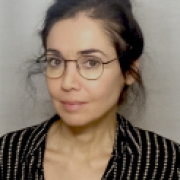 Portraitfoto Mag.a Jasmin Kargin