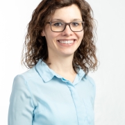 Portraitfoto Mag.a Andrea Frank