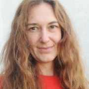 Portraitfoto Dipl.-Päd.in Silvia Bauer