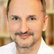 Portraitfoto Hannes Mayrhofer, MSc