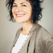 Portraitfoto Mag.a Elisabeth Rieder