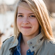 Mag.a Hannah Chmelik, BA pth. Portraitfoto Mag.a Hannah Chmelik, BA pth.