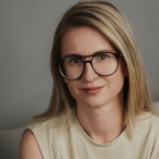 Portraitfoto Marianne Lehner