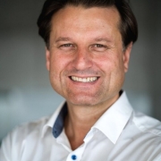 Portraitfoto MMag. Johannes Josef Bucher