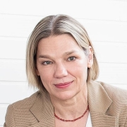 Portraitfoto Katharina Janu-Heindl, MSc