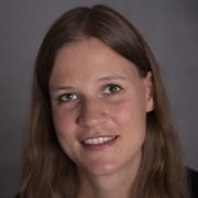 Portraitfoto Mag.a Claudia Wielander-Kuhn