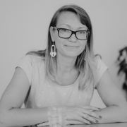 Portraitfoto Mag.a Ulrike Guttmann