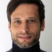 Portraitfoto Mag. Arin Sharif-Nassab