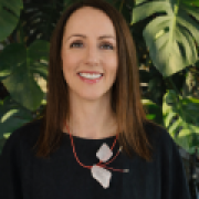 Portraitfoto Mag.a Sabine Karner