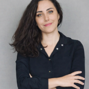 Portraitfoto Mag.a Linda Açikalin