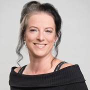 Portraitfoto Mag.a Angelika Marton