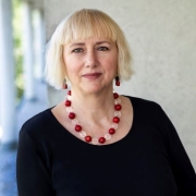 Portraitfoto Mag.a (FH) Manuela Schagerl