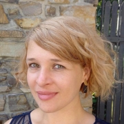 Portraitfoto Mag.a Kathrin Bergthaler, MA