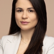 Özge Duran, BA pth. Portraitfoto Özge Duran, BA pth.