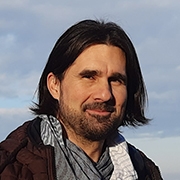 Portraitfoto Hannes Vogel