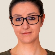 Portraitfoto Mag.a Vivien Silvia Hasler
