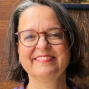 Portraitfoto Dipl.-Ing.in Iris Amplatz