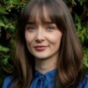 Portraitfoto Corinna Maderböck, MSc, BSc