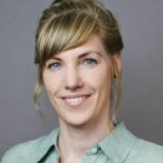 Portraitfoto Mag.a Karin Thoma
