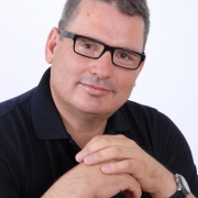 Portraitfoto Thomas Kern, BA MSc