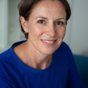 Portraitfoto Mag.a Sonja Karall