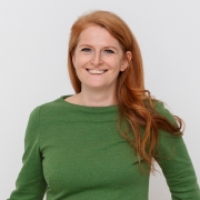 Portraitfoto Mag.a Barbara Zumpfe-Göttinger