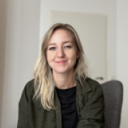 Portraitfoto Elisabeth Angerer, BA pth.