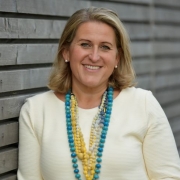 Portraitfoto Mag.a Michaela Karner