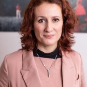 Portraitfoto Mag.a Pamela Maria Mensing, MSc