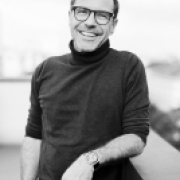 Portraitfoto Dr. Gunnar Stange