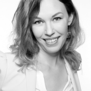 Portraitfoto Stefanie A. Kraus-Karner, MBA