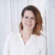 Mag.a Sandra Pitzl Portraitfoto Mag.a Sandra Pitzl
