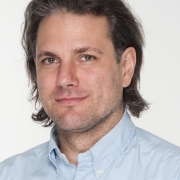 Portraitfoto Mag. Johannes Güttler
