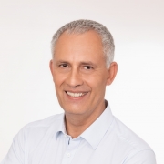 Mag. Dr. Alexander Samide, MBA Portraitfoto Mag. Dr. Alexander Samide, MBA