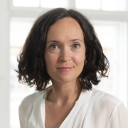 Portraitfoto Mag.a Sophie Buchinger