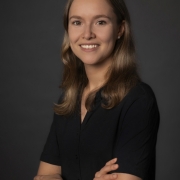 Portraitfoto Stefanie Tischer