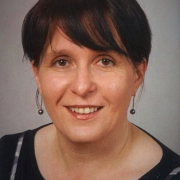 Portraitfoto Dipl.-Päd.in Mag.a Sabine Netzer