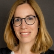 Portraitfoto Mag.a Rita Hagen