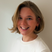 Portraitfoto Flora Eckmann, MA