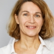 Portraitfoto Mag.a Karin Pfaundler