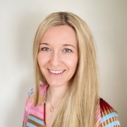 Viktoria Edlinger, MSc. BSc.Bakk.phil. Portraitfoto Viktoria Edlinger, MSc. BSc.Bakk.phil.