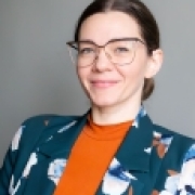 Portraitfoto Mag.a Sarah Gold-Ponesch