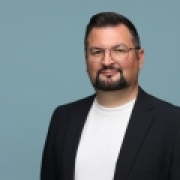 Portraitfoto Gerd Kleewein